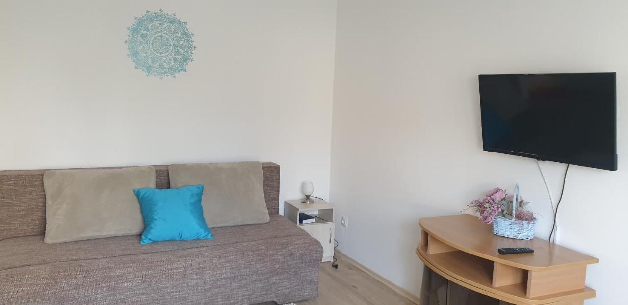 Napfeny Apartmanhaz Balatonberény Buitenkant foto