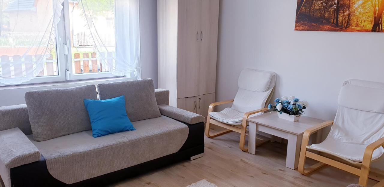 Napfeny Apartmanhaz Balatonberény Buitenkant foto