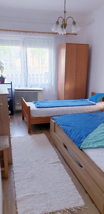 Napfeny Apartmanhaz Balatonberény Buitenkant foto